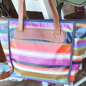 Fossil striped tote in excellent condition